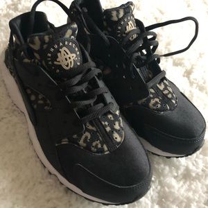 Leopard print Nike Air Huarache